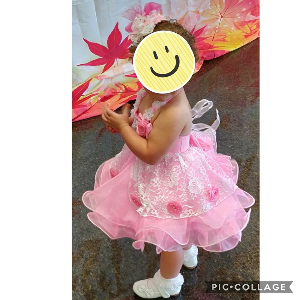 Beautiful pink / lace 2T/3T Pageant Dress and bow